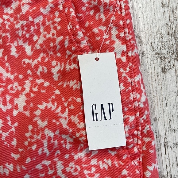Gap NWT Pink & White 3 Inch Stretch Mid Rise Khaki Shorts Size 10 - Picture 3 of 9